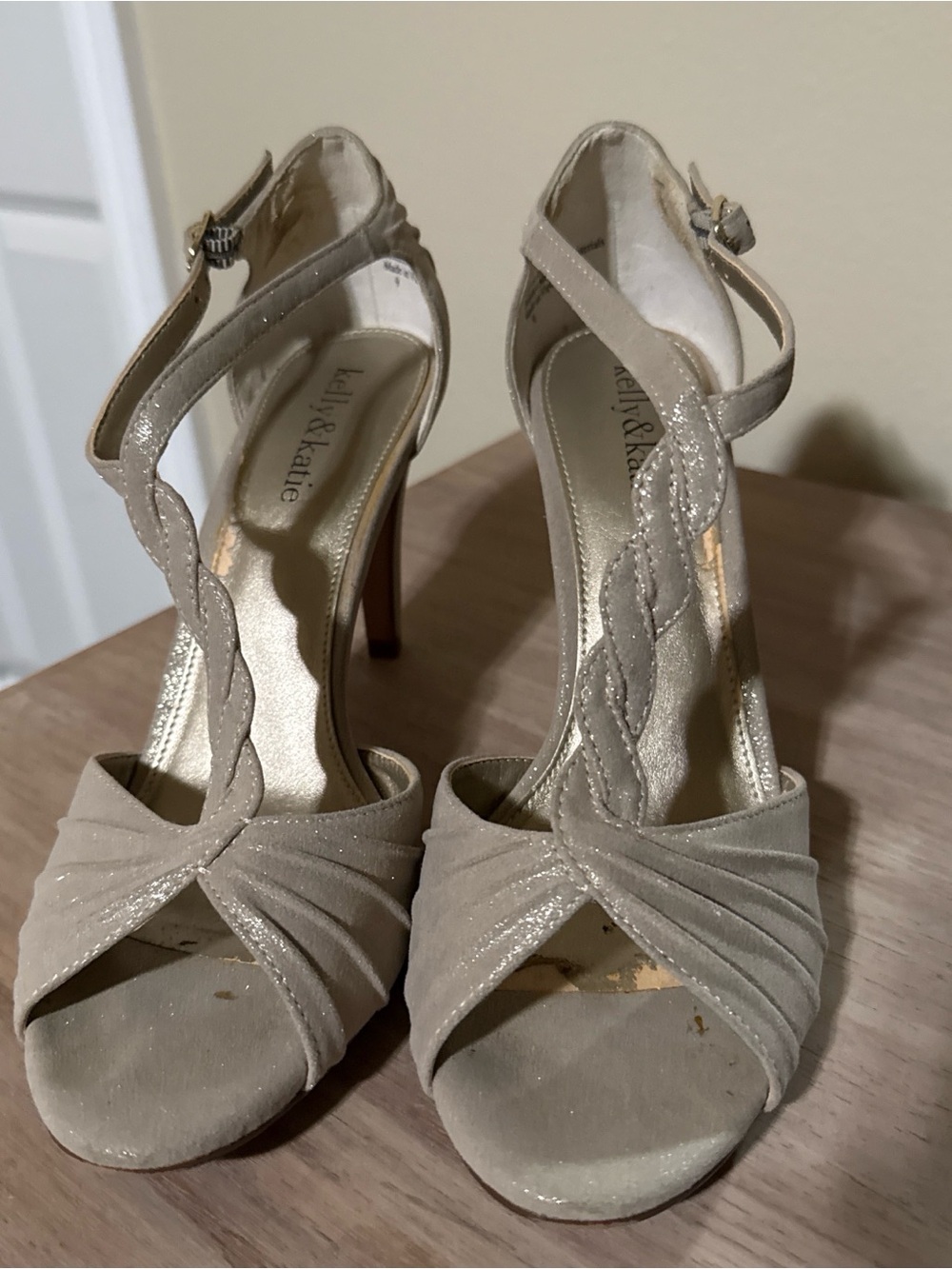 Kelly & Katie Women's Beige T-Strap Open-Toe Heels